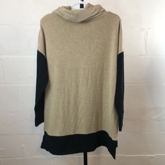 Hugs From Soft Surroundings Colorblock Cowl Neck Sweater Size PL Black Tan #g13 - Picture 3 of 6